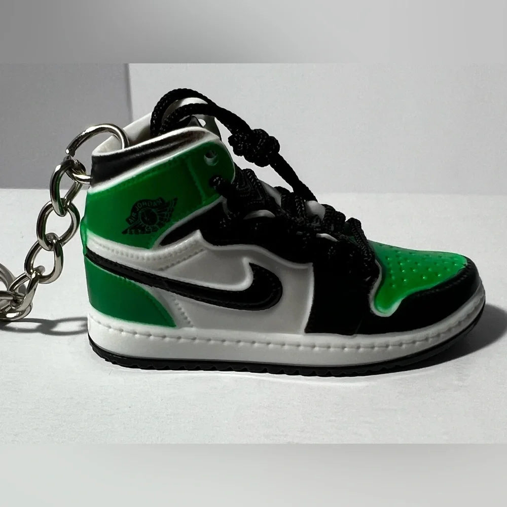 3D mini sneaker shoe keychain charm‎ Black and Green novelty trinkets gifts